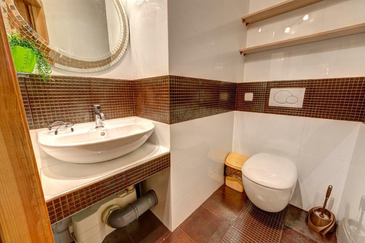 Apartments Near The Shopping Center Gulliver Kiev Esterno foto